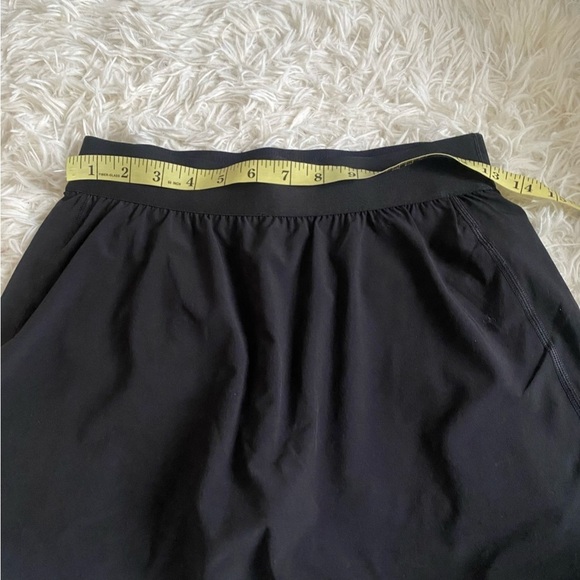 Aritzia Golden MoveTech™ Rally Skirt - Picture 6 of 9